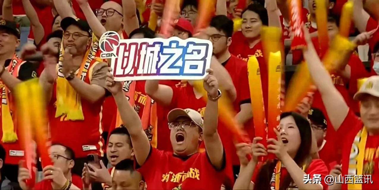 球队合作默契，连续得分领先