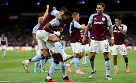 德国足球联赛举办了一场激烈比赛 德国足球联赛举办了一场激烈比赛