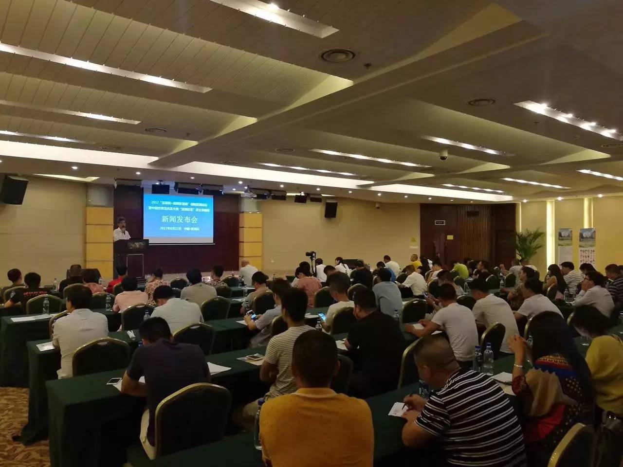 开云APP-韦罗纳逼平，争夺保级大业任重道远