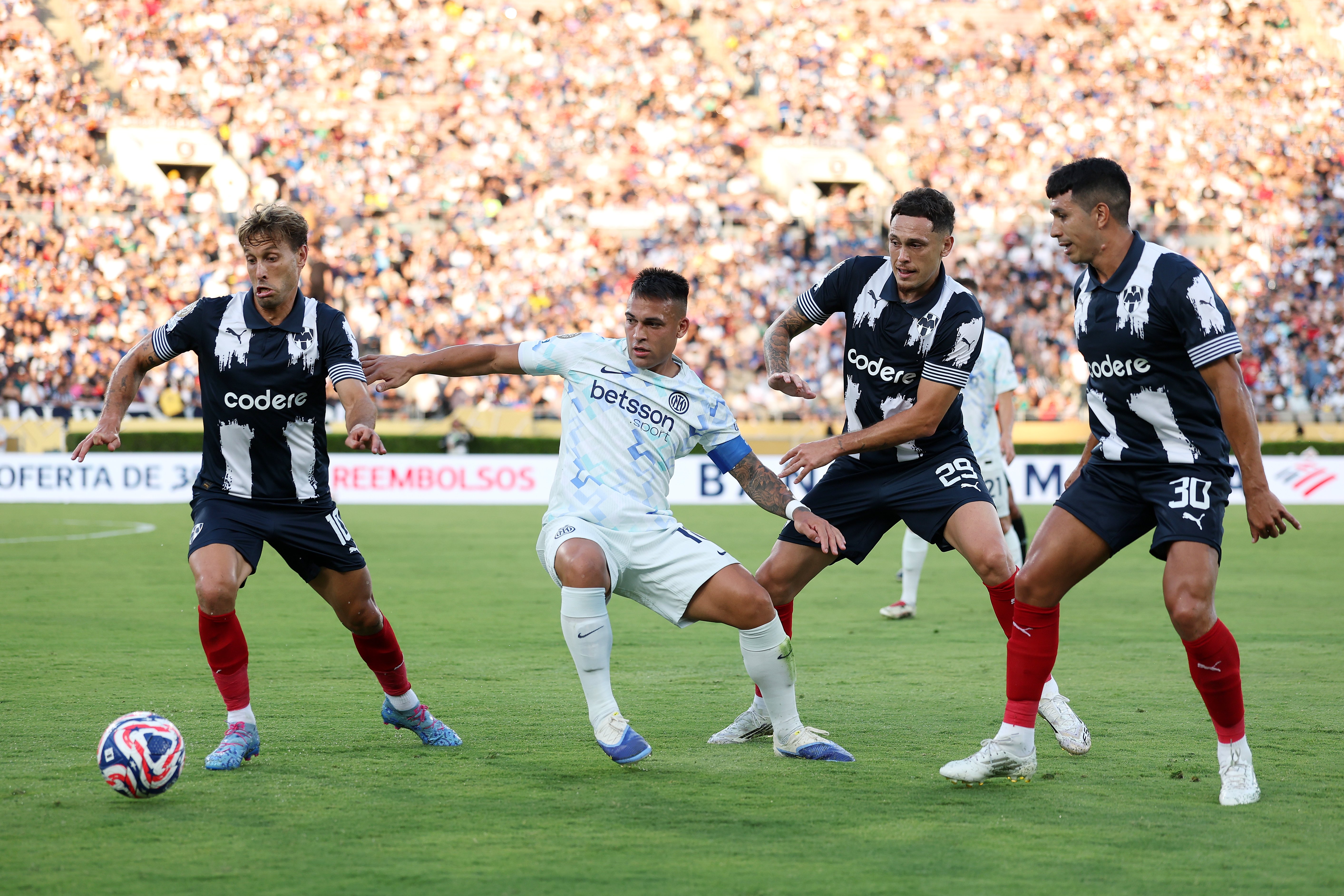 开云体育官方网站-南美球队联赛总冠军角逐，席卷全场