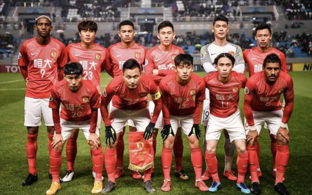 包含一支强队今晚将在对阵对手时试图保持不败的词条