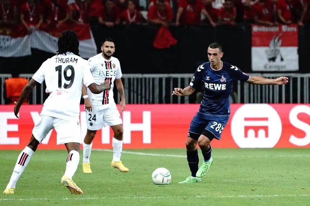 包含昂热主场完胜,展现出色实力的词条 包含昂热主场完胜,展现出色实力的词条