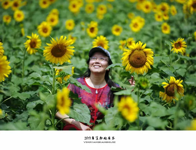 包含决胜瞬间:胜利花环洒满灿烂笑容的词条 包含决胜瞬间:胜利花环洒满灿烂笑容的词条