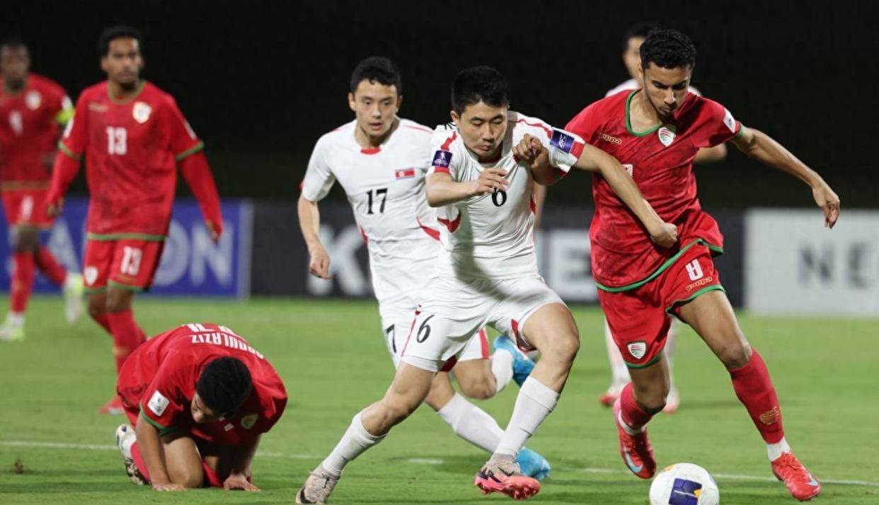 亚洲球队团结一致，晋级关键一役