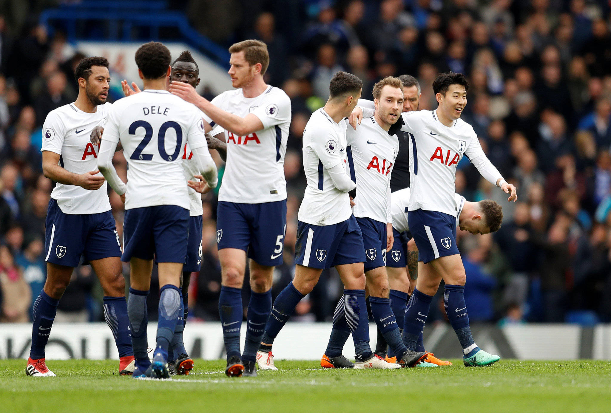 热刺取胜！轻松战胜伯恩利，豪取三分