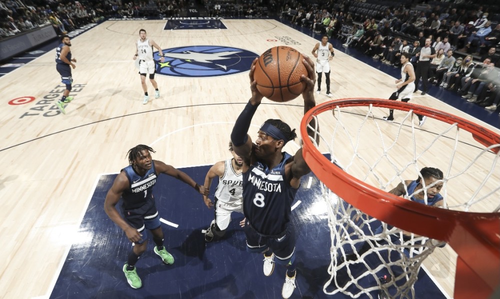 森林狼大胜马刺，铁扇公主独揽分