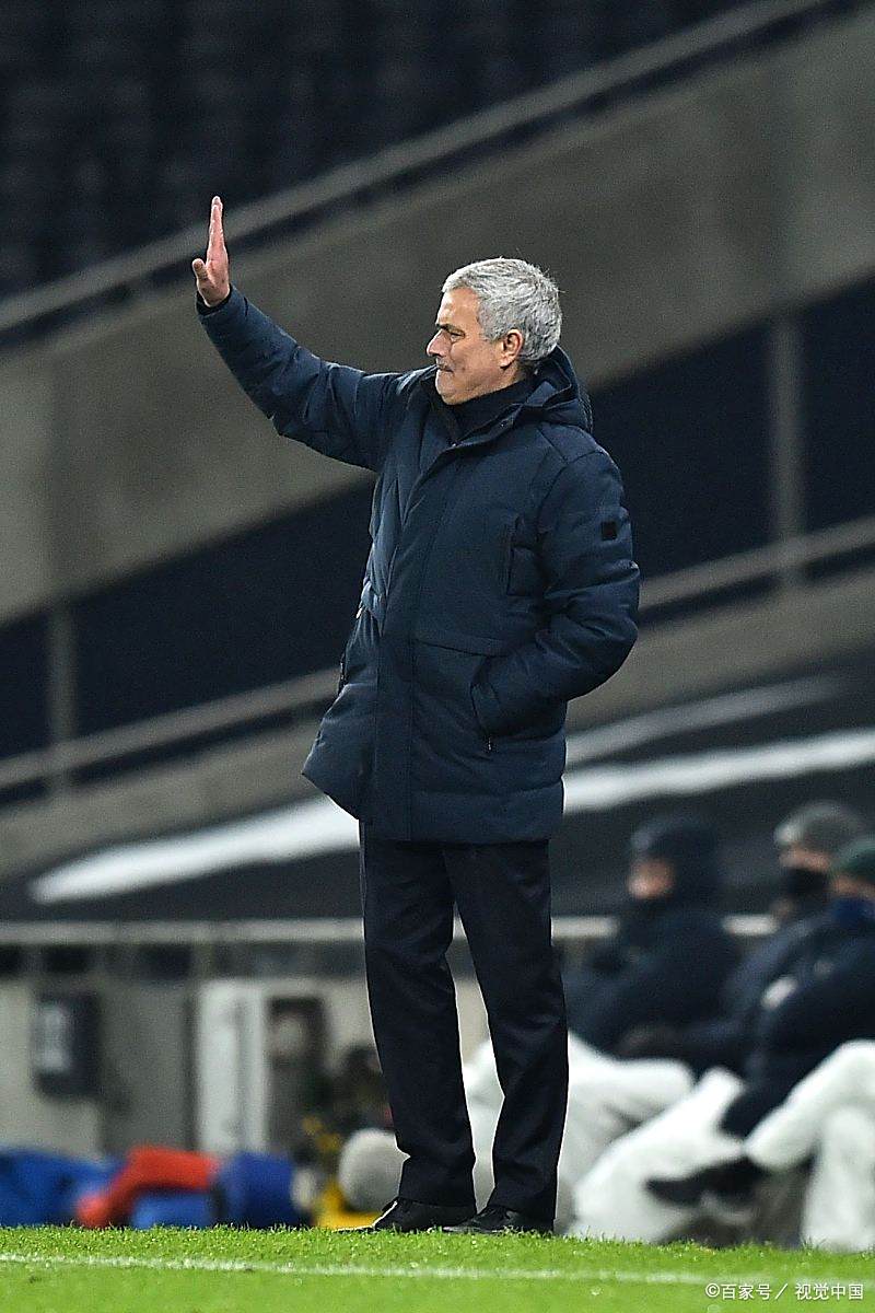 穆里尼奥执教新球队，备战欧联杯比赛的简单介绍