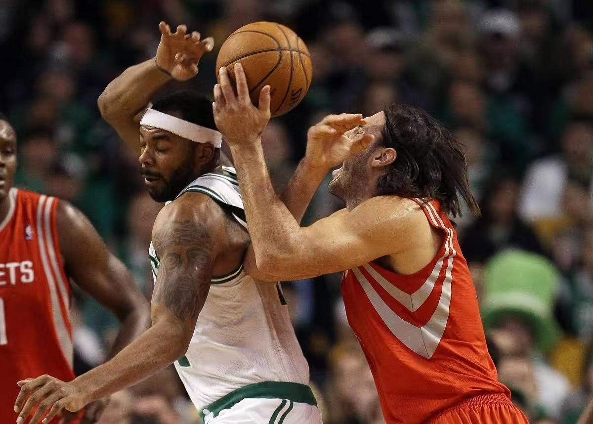 灰熊主场大胜小牛，终结连败