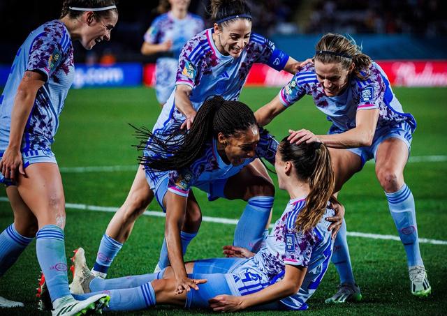 关于欧洲女足赛事中的技战术对抗的信息 关于欧洲女足赛事中的技战术对抗的信息