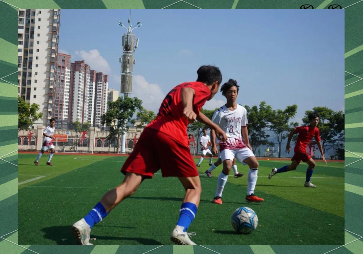 惊心动魄的足球比赛场面，谁将脱颖而出？