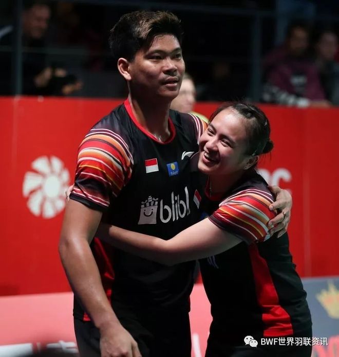 包含法国队翻盘丹麦队,黄鸭组合惊艳四座的词条 包含法国队翻盘丹麦队,黄鸭组合惊艳四座的词条