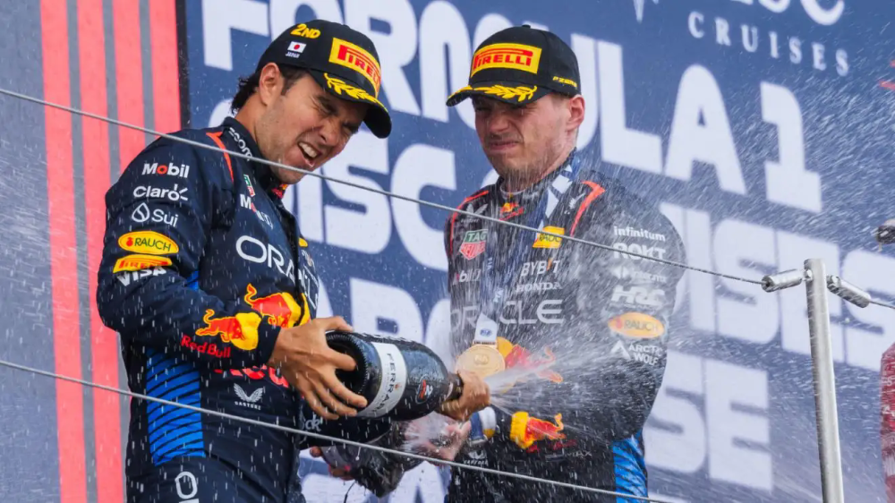 开云体育登录-包含红牛车队鏖战梅赛德斯，佩雷兹关键制胜的词条