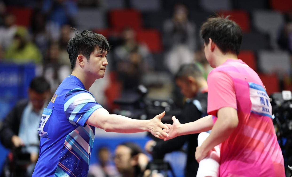 法国队完胜中国队,樊振东带队取胜 法国队完胜中国队,樊振东带队取胜