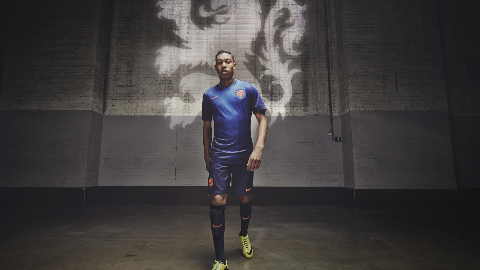 维也纳的玫瑰与北海道的浪，七小时时差的共同荣耀