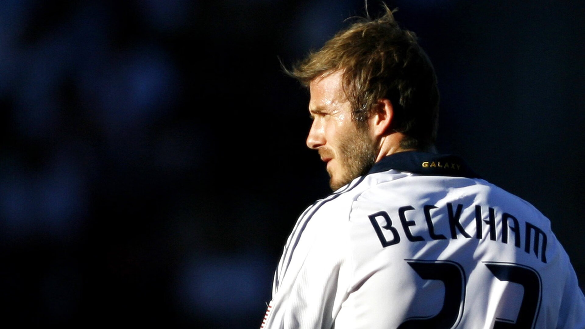 开云APP-齿轮咬碎红色梦，当哈兰德扛起挪威，曼联帝国走向黄昏